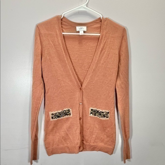 Ann Taylor LOFT Women’s Peach Pink Wool Blend Sequin Button Front Cardigan - Picture 2 of 14